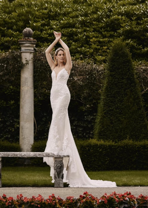 Spaghetti Straps Ivory Lace Tulle Fabulous Wedding Dress